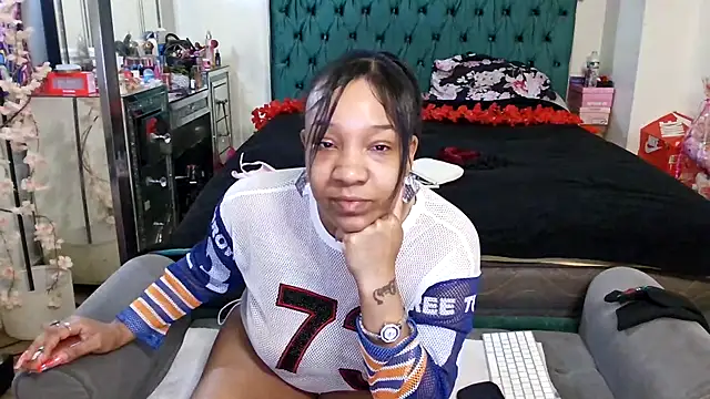 YasmineMinaj online show from February 23, 2026, 2:53 am