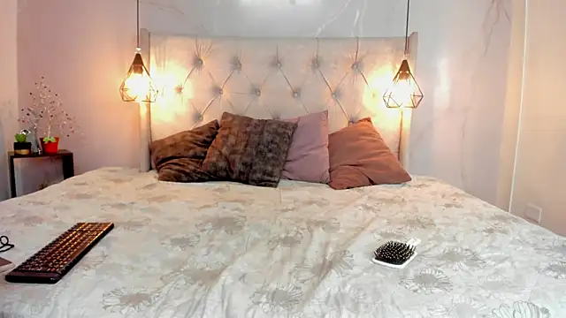 SakuraLee  online show from January 6, 2026, 1:48 pm