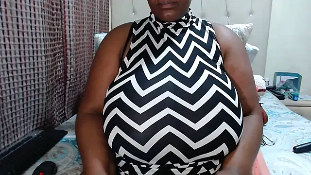 CHOCOLATEDARKBUSTYX online show from March 6, 2025, 7:32 pm