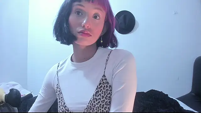 Snapshot of tati_cardenas chatting on February 18, 2025, 4:37 am tati cardenas online show from February 18, 2025, 4:37 am