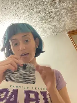 tati cardenas online show from March 15, 2026, 5:35 am