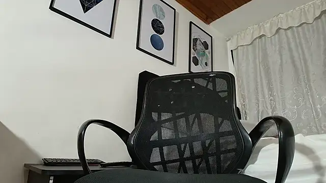 sam her online show from January 5, 2026, 6:22 pm