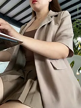 Jessical online show from February 5, 2025, 3:55 am