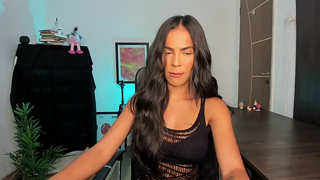 camille-rose online show from April 2, 2026, 2:15 pm