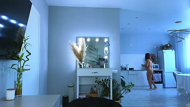 lily  foster online show from March 21, 2025, 8:06 am