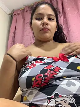 Snapshot of moncerrat_luna chatting on October 10, 2025, 11:15 pm moncerrat luna online show from October 10, 2025, 11:15 pm