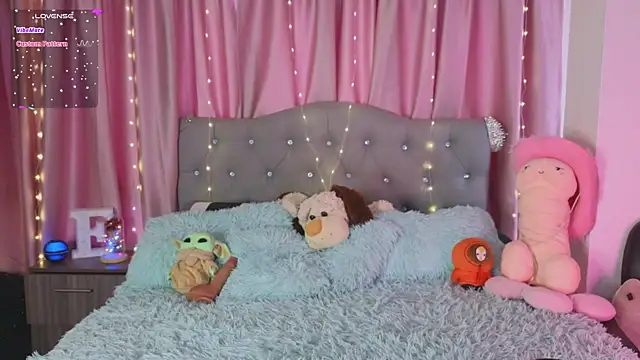 Emiily Scott1 online show from January 27, 2025, 6:31 pm