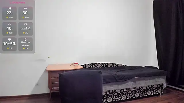 Snapshot of KitsuneRem chatting on September 18, 2025, 7:49 pm KitsuneRem online show from September 18, 2025, 7:49 pm