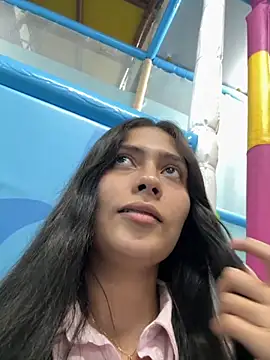 Sophie  Foxxx online show from September 10, 2025, 12:32 am