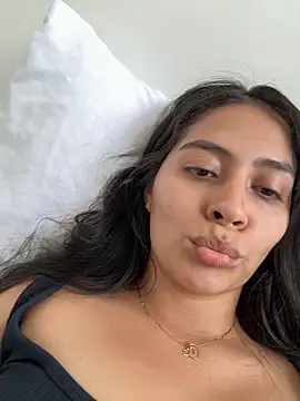 Sophie  Foxxx online show from October 7, 2025, 7:55 pm