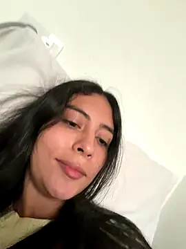 Sophie  Foxxx online show from December 19, 2025, 11:06 am