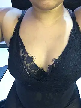 Rose Olivia online show from March 26, 2026, 4:12 pm