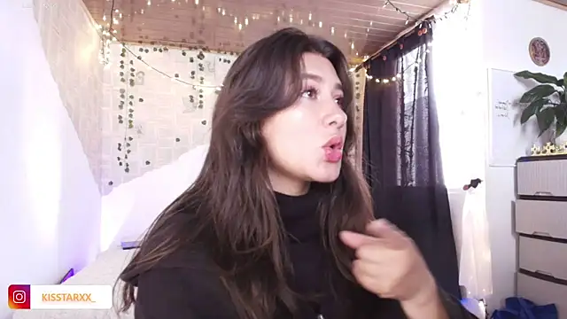 kisstarxxx online show from November 7, 2025, 7:36 pm