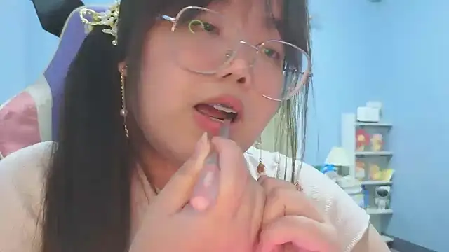 Snapshot of ANNELIESE_ chatting on September 20, 2025, 4:08 pm ANNELIESE online show from September 20, 2025, 4:08 pm