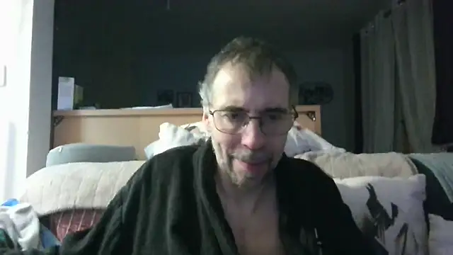 ptitcanard60600 online show from February 11, 2026, 10:48 pm