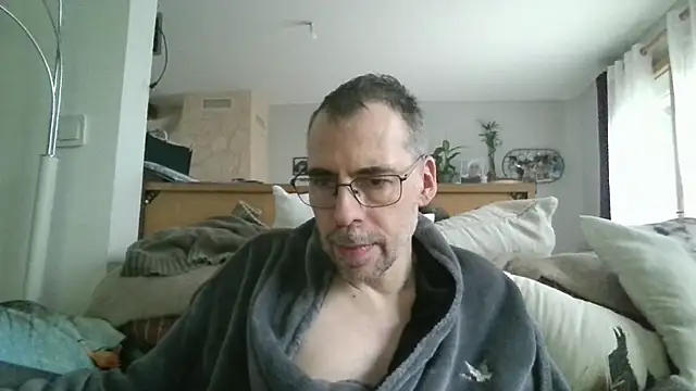 ptitcanard60600 online show from February 22, 2026, 3:54 pm