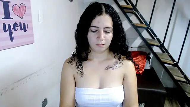 samantha baby  online show from January 28, 2025, 11:17 pm