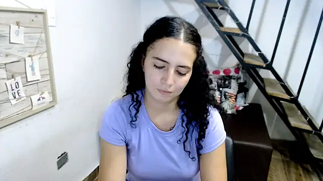 samantha baby  online show from February 28, 2025, 10:17 pm