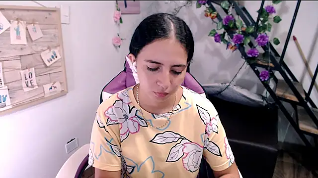 samantha baby  online show from June 2, 2026, 5:15 pm