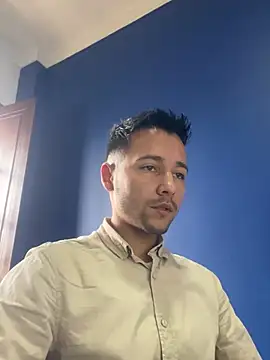 Snapshot of camilo_gonzalez02 chatting on January 4, 2025, 3:17 pm camilo gonzalez02 online show from January 4, 2025, 3:17 pm