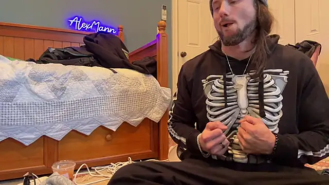 Snapshot of alexmannd chatting on December 3, 2024, 2:16 pm alexmannd online show from December 3, 2024, 2:16 pm