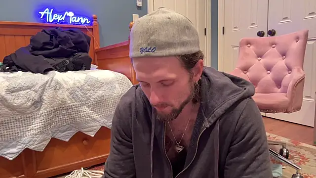 Snapshot of alexmannd chatting on December 4, 2024, 2:42 am alexmannd online show from December 4, 2024, 2:42 am