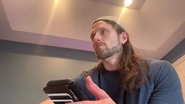 Snapshot of alexmannd chatting on December 19, 2024, 6:45 pm alexmannd online show from December 19, 2024, 6:45 pm