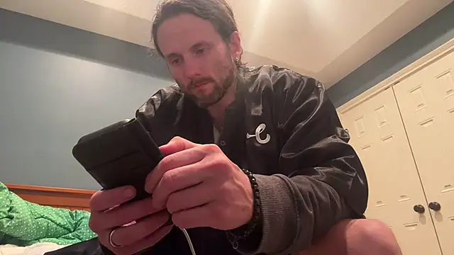 Snapshot of alexmannd chatting on December 25, 2024, 1:53 am alexmannd online show from December 25, 2024, 1:53 am