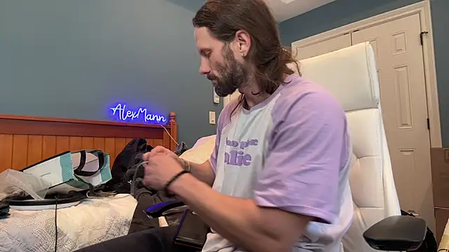 Snapshot of alexmannd chatting on January 30, 2025, 3:19 pm alexmannd online show from January 30, 2025, 3:19 pm