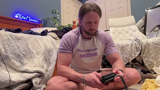 Snapshot of alexmannd chatting on February 6, 2025, 3:16 am alexmannd online show from February 6, 2025, 3:16 am