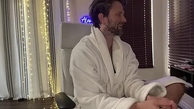 Snapshot of alexmannd chatting on October 3, 2025, 4:15 pm alexmannd online show from October 3, 2025, 4:15 pm