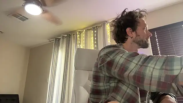 Snapshot of alexmannd chatting on October 16, 2025, 5:36 pm alexmannd online show from October 16, 2025, 5:36 pm