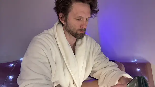 Snapshot of alexmannd chatting on December 3, 2025, 5:33 pm alexmannd online show from December 3, 2025, 5:33 pm