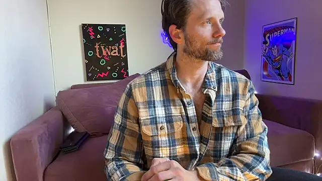 Snapshot of alexmannd chatting on January 7, 2026, 10:12 pm alexmannd online show from January 7, 2026, 10:12 pm