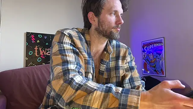 Snapshot of alexmannd chatting on January 8, 2026, 6:21 pm alexmannd online show from January 8, 2026, 6:21 pm