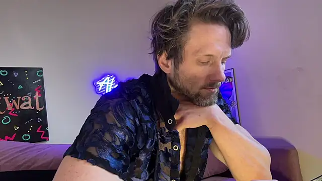 Snapshot of alexmannd chatting on February 7, 2026, 6:44 pm alexmannd online show from February 7, 2026, 6:44 pm