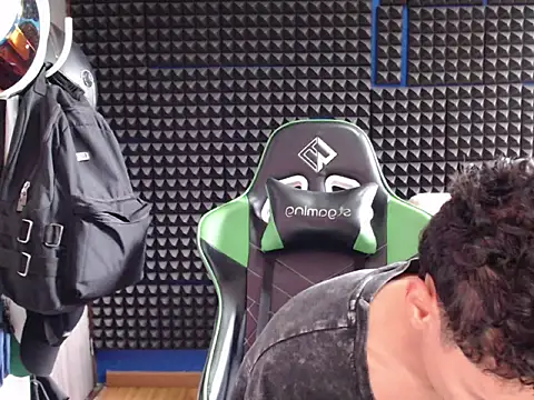 Curly Angel24 online show from October 1, 2025, 12:11 pm