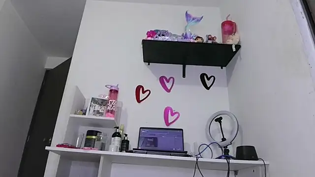 Snapshot of ari_sexy1 chatting on September 20, 2025, 1:39 am ari sexy1 online show from September 20, 2025, 1:39 am