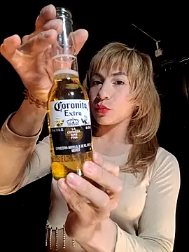 Evehampy online show from September 11, 2025, 8:31 pm