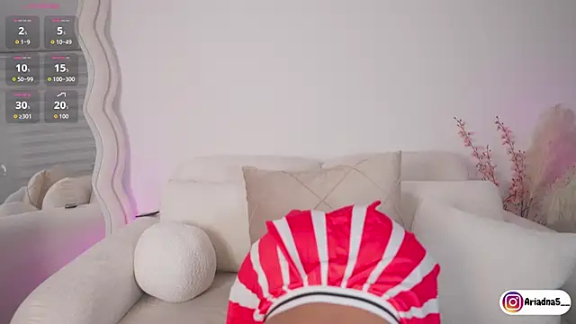 Ariadna5 online show from November 30, 2025, 4:49 am