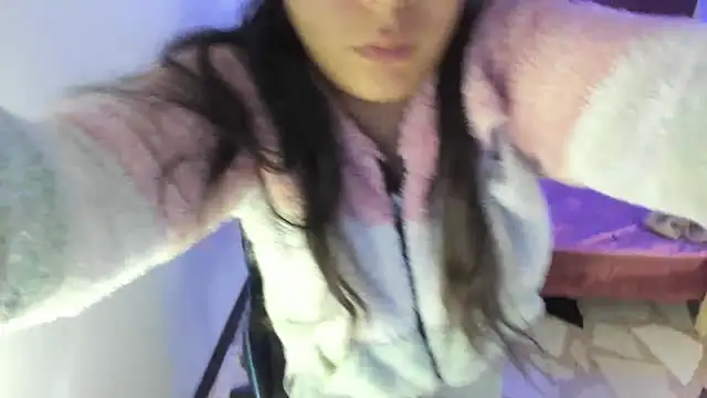 Charis 21 online show from October 29, 2025, 3:09 am