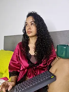 angela  98 online show from December 17, 2025, 11:38 am