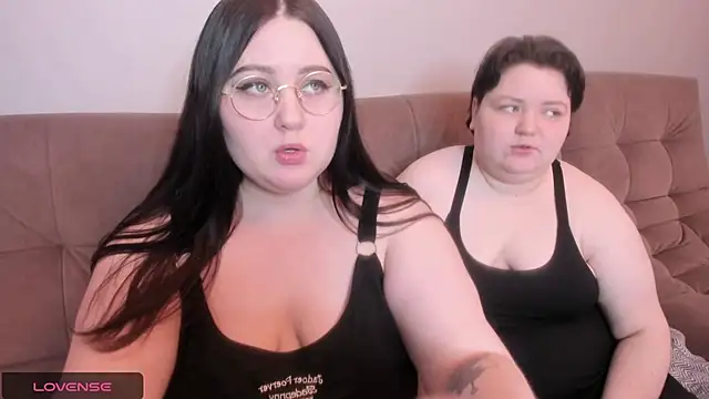 Snapshot of ihaveasecret_ chatting on January 28, 2025, 12:57 am ihaveasecret  online show from January 28, 2025, 12:57 am