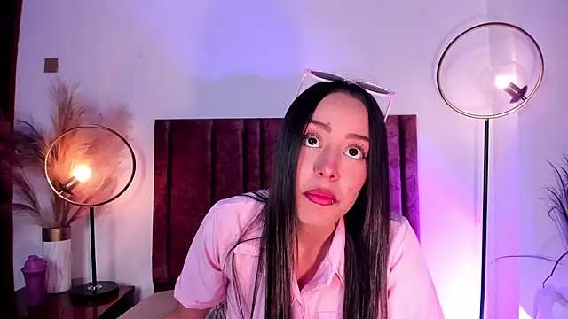 NoraDasilva online show from March 13, 2025, 9:37 pm