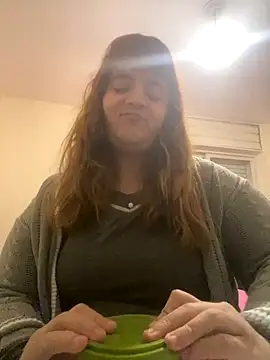 Bombon ok online show from October 29, 2025, 2:58 am