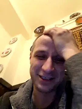 Snapshot of popperspair chatting on March 17, 2025, 10:38 pm popperspair online show from March 17, 2025, 10:38 pm