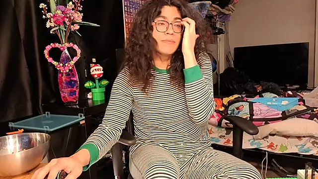 ShinyCherub online show from March 6, 2025, 10:36 pm