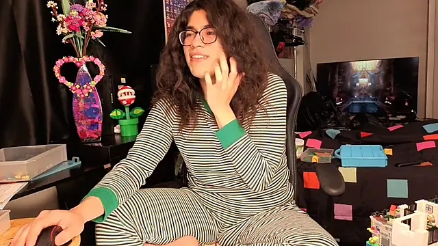 ShinyCherub online show from March 9, 2025, 10:08 am