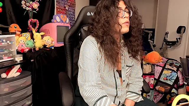 ShinyCherub online show from October 16, 2025, 5:58 pm