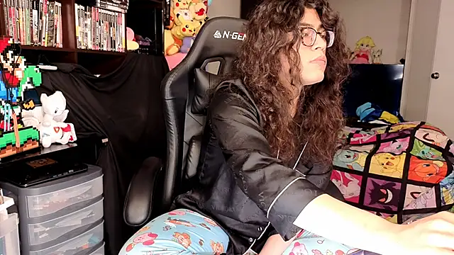 ShinyCherub online show from March 28, 2026, 6:46 am